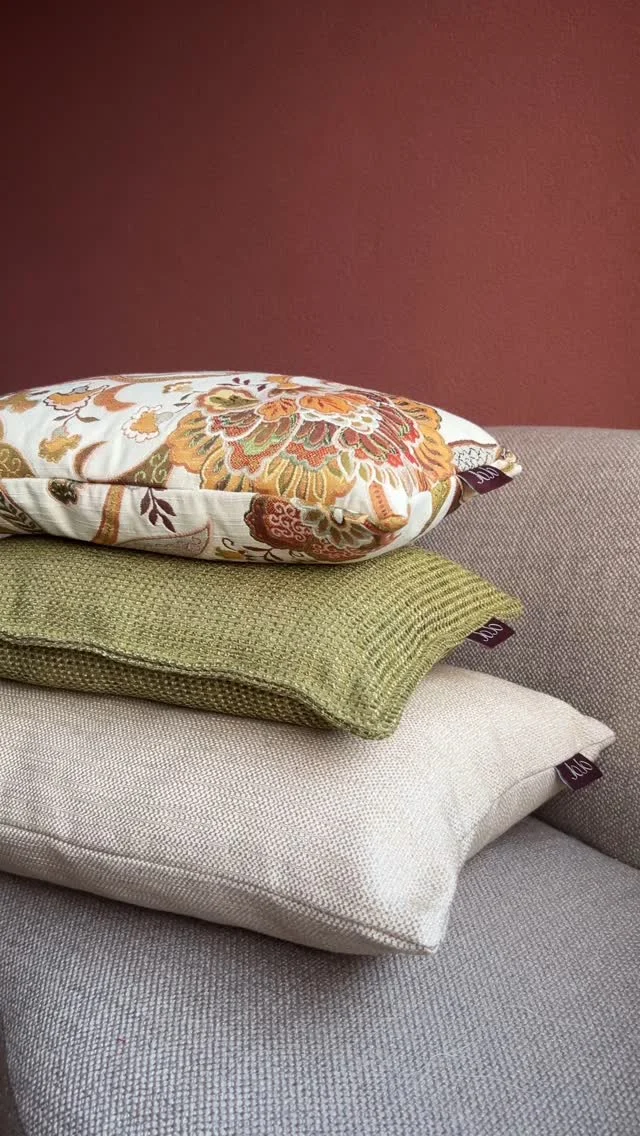 Fijn weekend! ✨

Ga vol inspiratie dit (paas)weekend in en laat je inspireren door deze kleurrijke combinatie. 💚💛

#interieurtrends #interieurtrend #kleurrijkinterieur #kleurrijkwonen #woonkamerinspiratie #sfeervolwonen #droominterieur #sierkussens #kussens #pillows #cushions