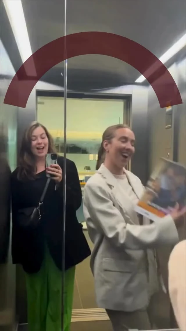 Bijna één jaar geleden zijn we gestart met de eerste plannen bedenken voor the Label JoJo. Niet omdat we dat ‘zomaar’ leuk vonden om te doen, maar om samen achter onze droom en missie aan te gaan! In deze video nemen we je mee in het moment waar het allemaal begon… 💭✨

#businessowner #businesstartup #handgemaakt #duurzaamwonen #interieurstyling #sustaineble #handmade #vrouwelijkeondernemer #smallbusinessowner